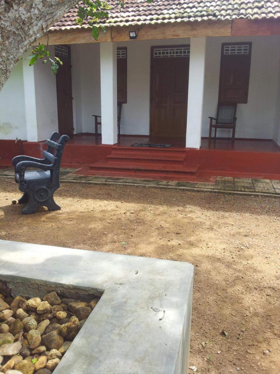 Ami place Hikkaduwa Exterior foto